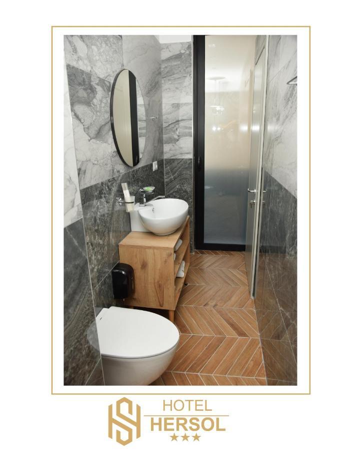 Hotel Hersol ドゥラス エクステリア 写真